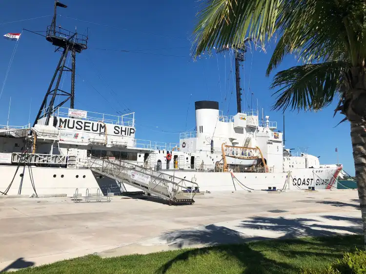 Hotels in der Nähe von U.S. Coast Guard Cutter Ingham Maritime Museum