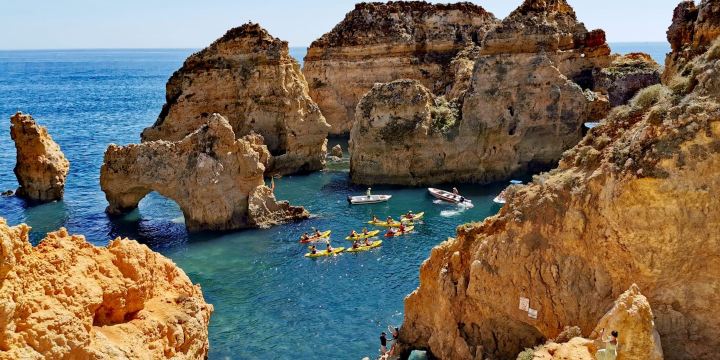 Ponta Da Piedale