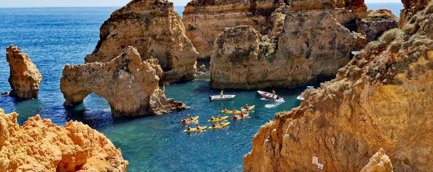 Ponta Da Piedale