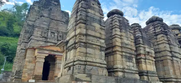 Hotels in Almora