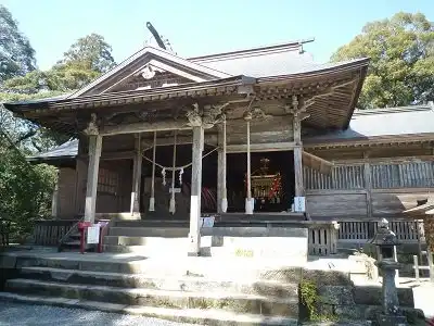 Hotels near Tsumagirishima Shrine