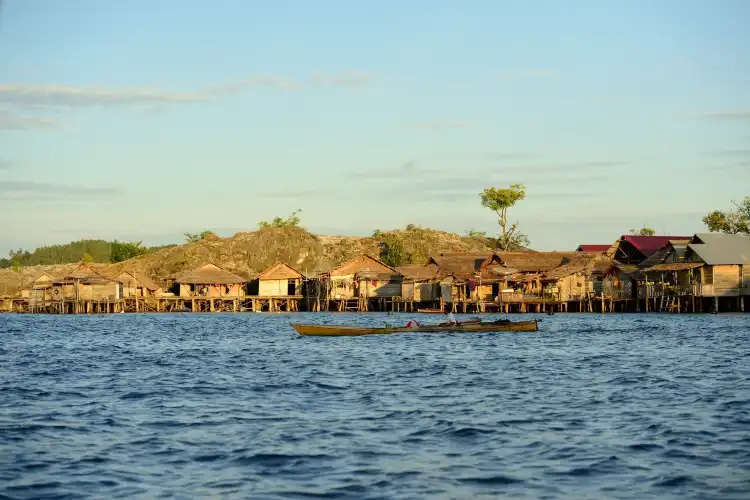 Hotel di Kabupaten Tojo Una-Una