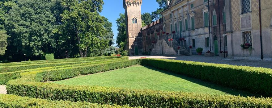 Villa Gritti, Camuzzoni, Conforti