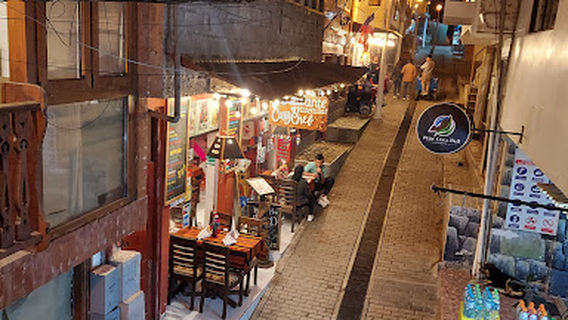 Machupicchu Pueblo Alley