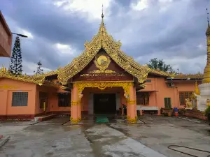 Mahamuni Monastery ၵျွင်းၵၢင်မိူင်း