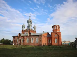 Tserkov' Flora I Lavra.