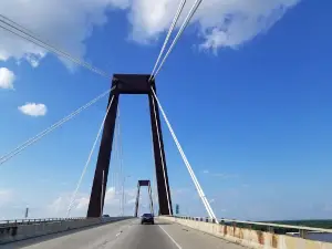 Westbank Bridge Park