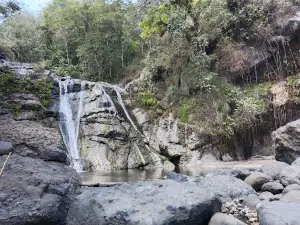 Wisata Alam Lewaja