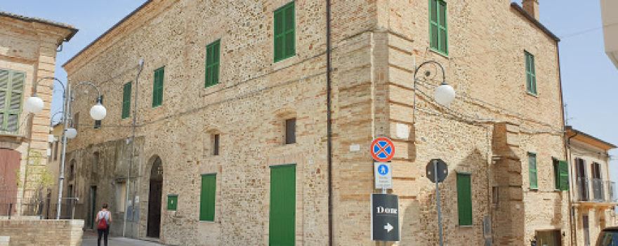 Palazzo Del Governatore Degli Acquaviva