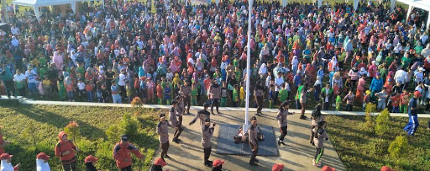 Lapangan Sepak bola Mandala Krida