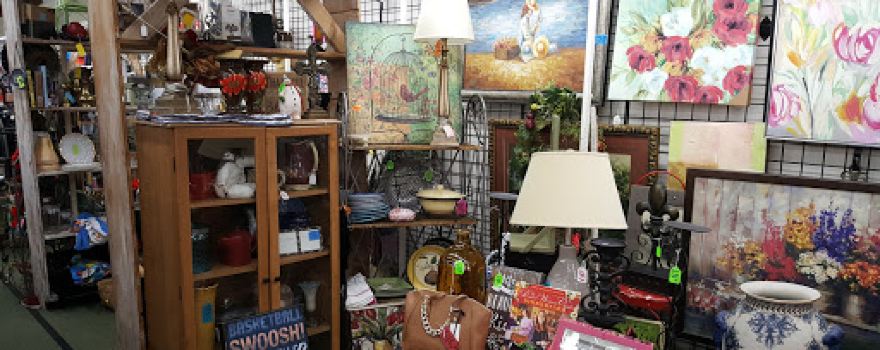 Hidden Treasures & Collectables Flea Market
