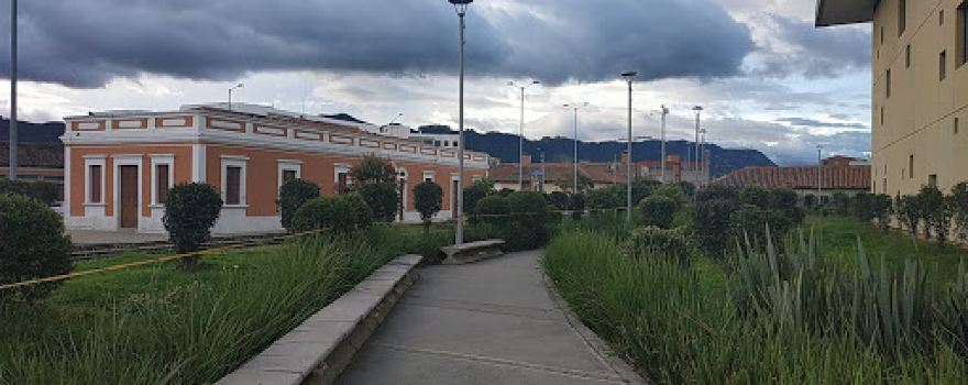 BIBLIOTECA PÚBLICA MUNICIPAL DE CAJICA