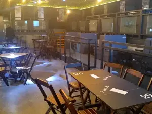 Lounge & Bar HAUT