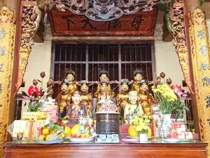 Đền Trần Triều
