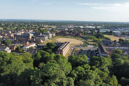 River Crane Brick (Shot) Tower & Cafe