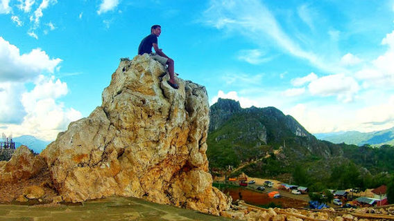 Jesus Christ Blessing Statue