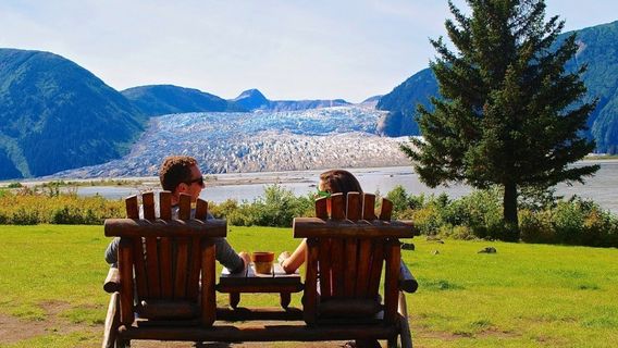 Wings Airways & the Taku Glacier Lodge