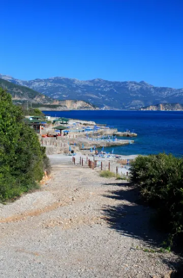Ploce Beach