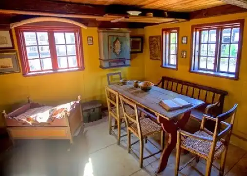 ヘーデンステット市のホテル