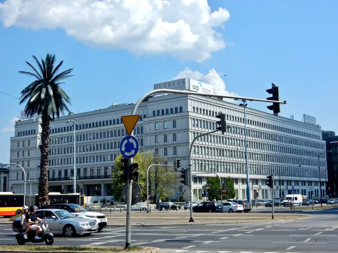 Отели рядом с достопримечательностью «Palm Tree»