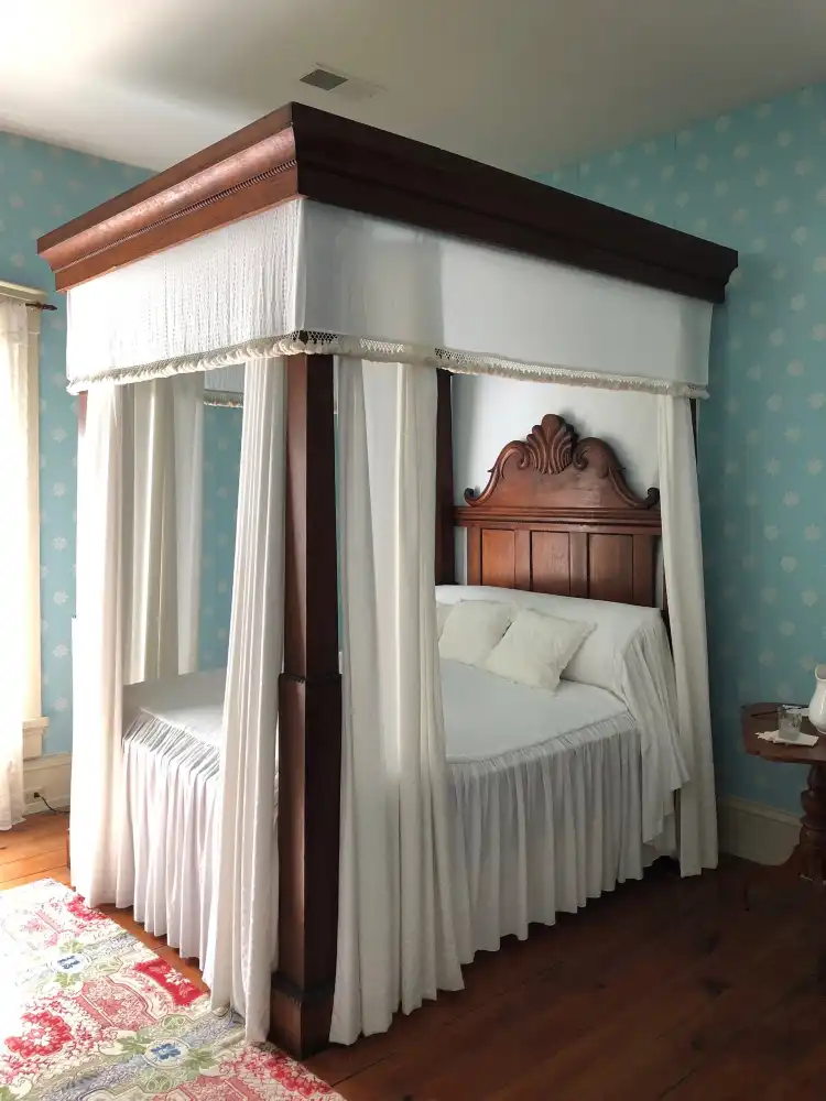 Hotels in Carroll County