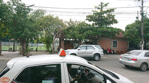 Sân bóng đá MONACO