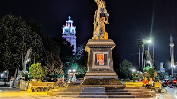 Magnolia Square