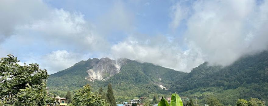 Pemandian Air Panas Ginting Desa Semangat Gunung Kec. Merdeka Kab Karo