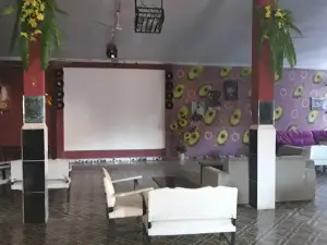 Karaoke California