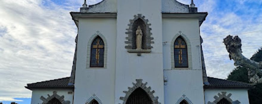 Iglesia Parroquial de Santa María de Cadavedo