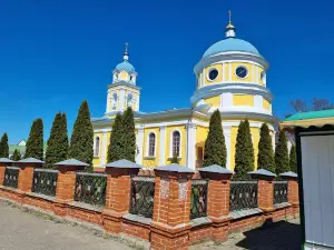 Torgovyye Ryady "Belyye Lavki"