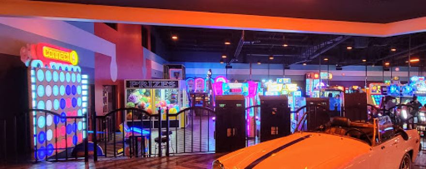Bowlero Naperville