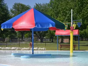 Dexter Aquatic Center