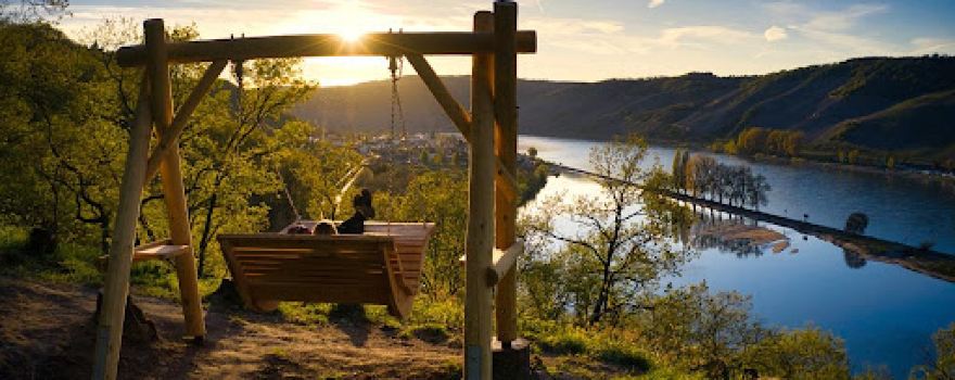 Rheinschaukel am Langhalsweg