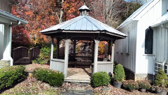 Miss Caroline's Wedding Chapel