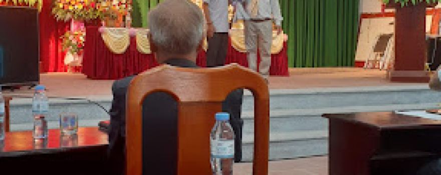 Sân bóng Tư Thế