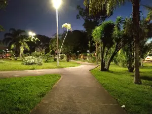 Praça Farid Nader
