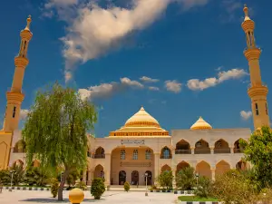 Bandar-e Khamir Central Mosque