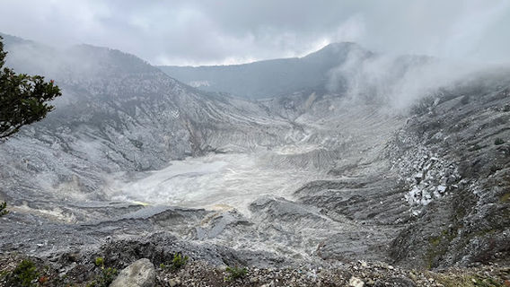 Kawah Domas Tangkuban Parahu