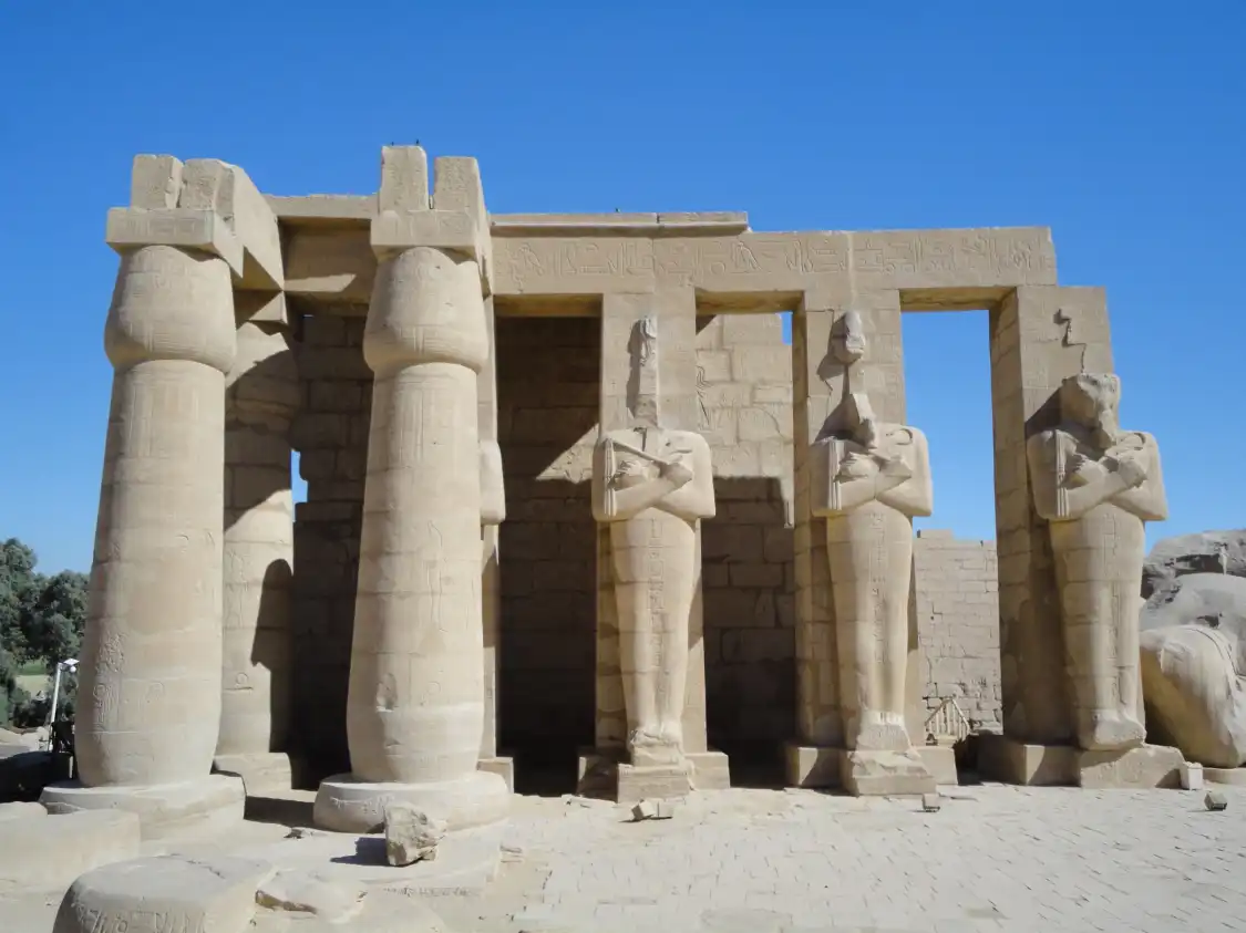 Hotels near Ramesseum
