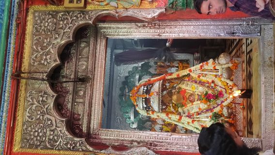 Shri Hanuman Garhi Mandir