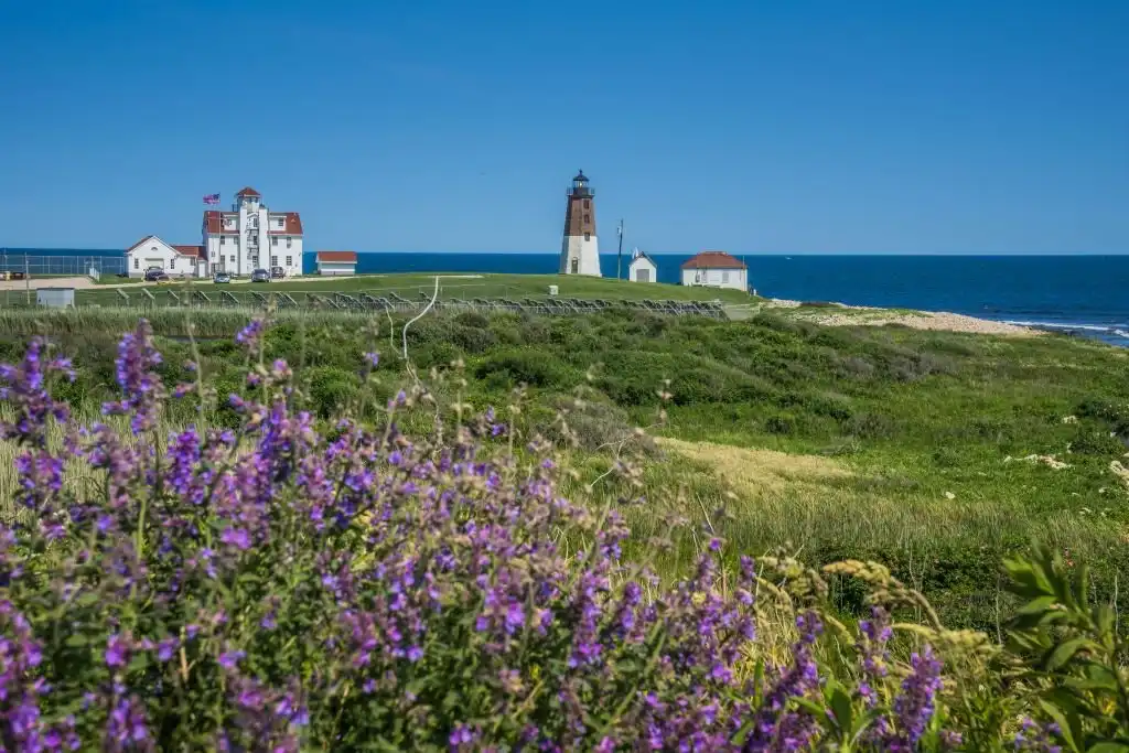 Отели рядом с достопримечательностью «Point Judith Lighthouse»