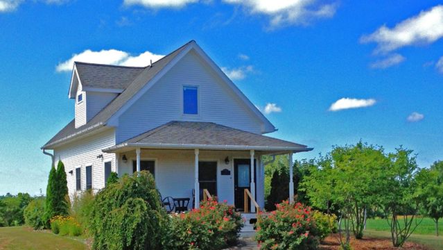 Hickory Creek Winery