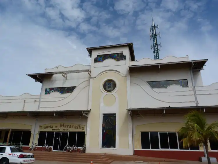 Hotel dekat Tranvia de Maracaibo