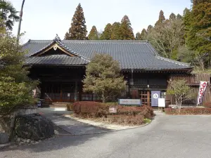つかもと美術記念館