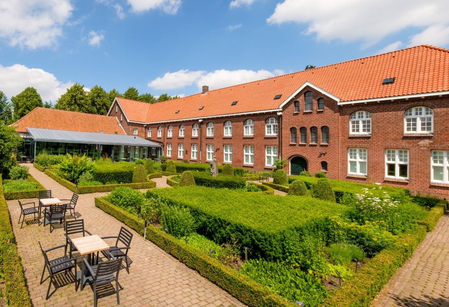 Voli Dongara Uden