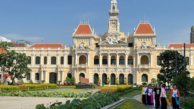President ho Chi Minh Statue