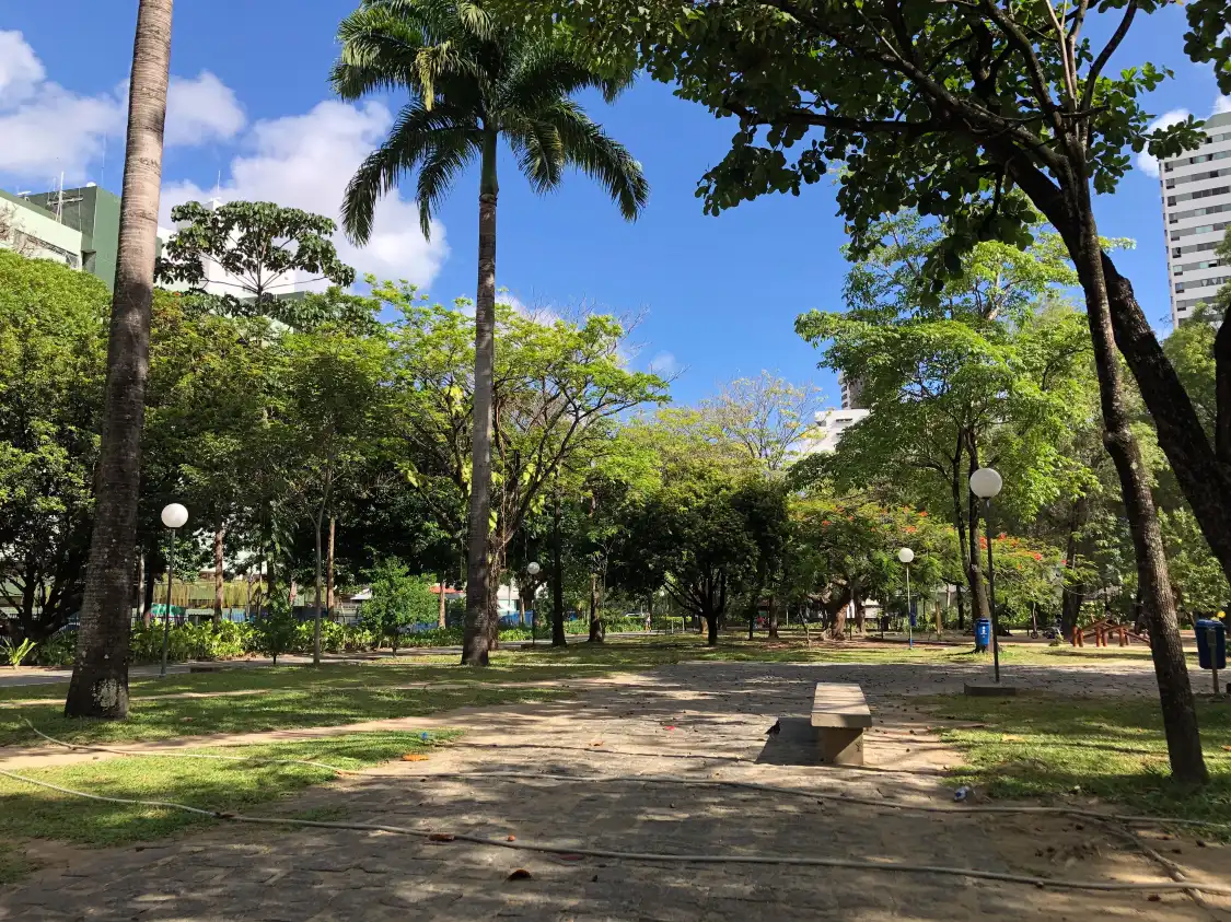 Hotels near Jaqueira Park