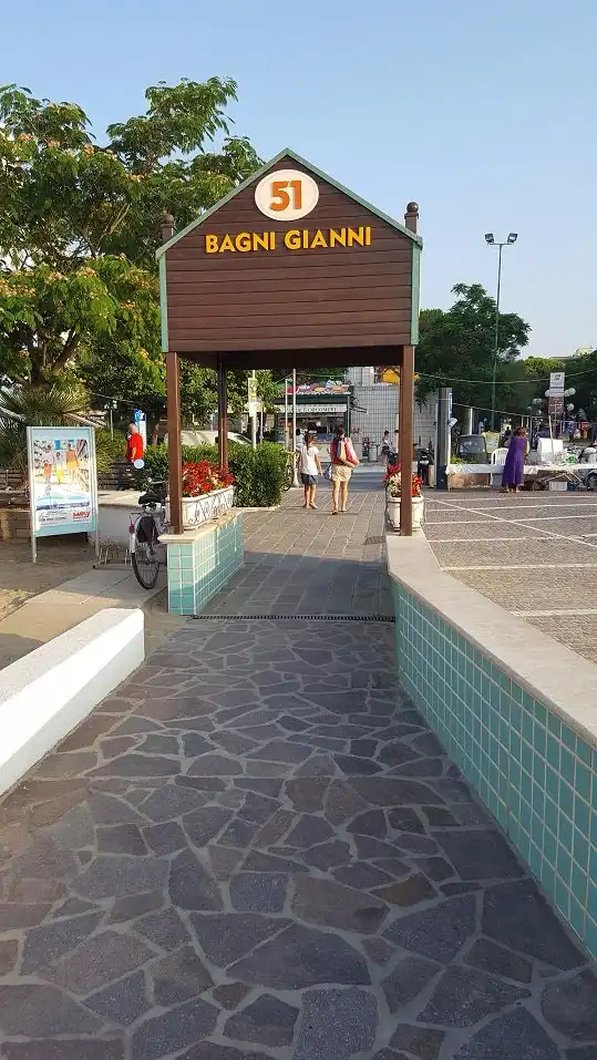 Hotel in zona Bagni Gianni 51