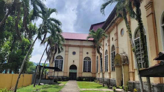 Archdiocesan Shrine of Santa Ana